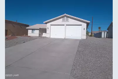 2211 Holly Ave, Lake Havasu City, AZ 86403 - Photo 2