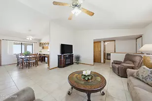 2701 Rainbow Ave N, Lake Havasu City, AZ 86403 - Photo 8