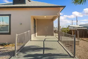 310 E Oak St, Kingman, AZ 86401 - Photo 2