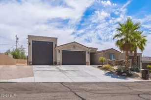 3096 Sombrero Dr, Lake Havasu City, AZ 86404 - Photo 2