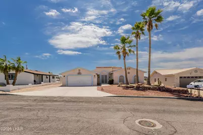 2856 War Eagle Dr, Lake Havasu City, AZ 86406 - Photo 2