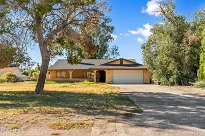 1562 E Poplar Dr, Mohave Valley, AZ 86440 - Photo 2