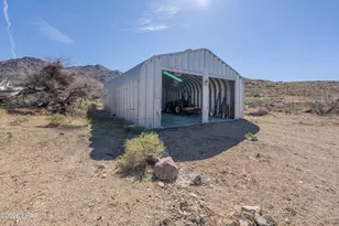 4290 N Smoketree Rd, Golden Valley, AZ 86413 - Photo 32