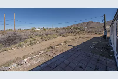 4290 N Smoketree Rd, Golden Valley, AZ 86413 - Photo 38