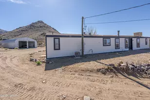 4290 N Smoketree Rd, Golden Valley, AZ 86413 - Photo 30