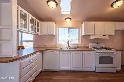 4290 N Smoketree Rd, Golden Valley, AZ 86413 - Photo 4