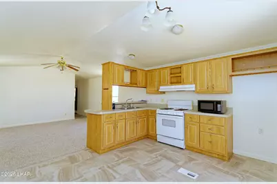 49585 Opal Ave, Quartzsite, AZ 85346 - Photo 12