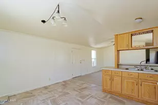 49585 Opal Ave, Quartzsite, AZ 85346 - Photo 14