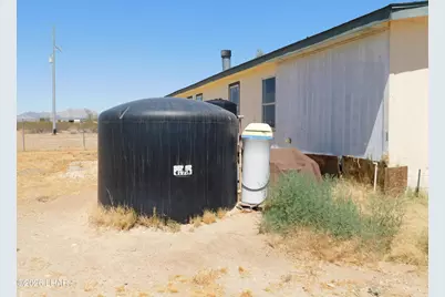 65942 Lindsey Ln, Wenden, AZ 85357 - Photo 44