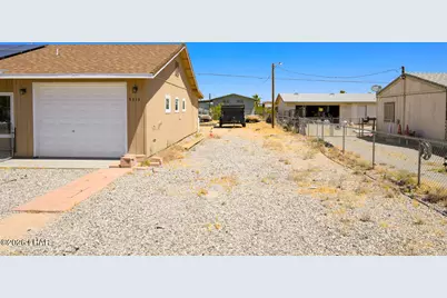 5313 E El Mirage Dr, Topock, AZ 86436 - Photo 4