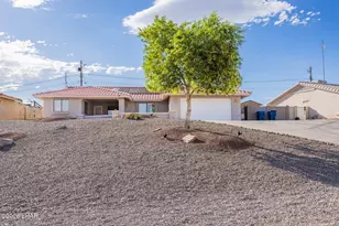 917 Paso Dr, Lake Havasu City, AZ 86406 - Photo 1