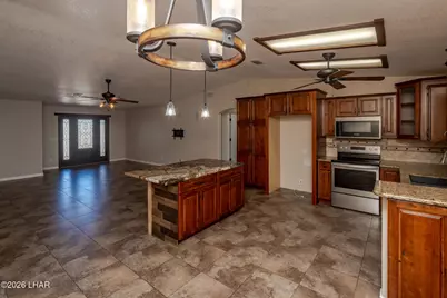 2100 Hillside Dr, Lake Havasu City, AZ 86404 - Photo 14