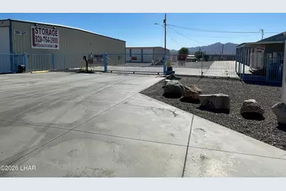 3839 London Bridge Rd #C9, Lake Havasu City, AZ 86404 - Photo 1