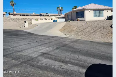 1776 Lear Bay, Lake Havasu City, AZ 86404 - Photo 2