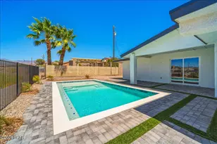 2405 Constellation Dr, Lake Havasu City, AZ 86403 - Photo 2