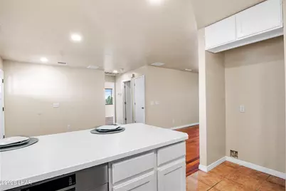 3330 Dolphin Dr, Lake Havasu City, AZ 86406 - Photo 8