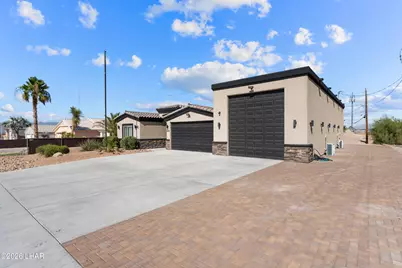 3405 Jamaica Blvd S, Lake Havasu City, AZ 86406 - Photo 2