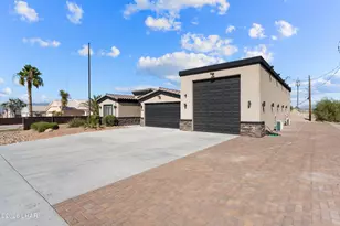 3405 Jamaica Blvd S, Lake Havasu City, AZ 86406 - Photo 2