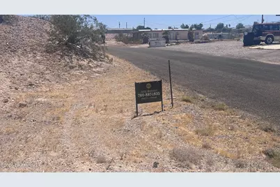 4805 E Kayenta Dr, Topock, AZ 86436 - Photo 1
