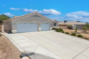 1586 McCulloch Blvd S, Lake Havasu City, AZ 86406 - Photo 2