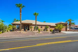 2195 Jamaica Blvd S, Lake Havasu City, AZ 86406 - Photo 2
