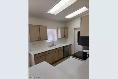 830 Falcon, Lake Havasu City, AZ 86403 - Photo 8