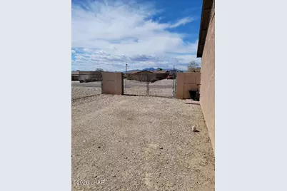 830 Falcon, Lake Havasu City, AZ 86403 - Photo 22