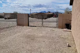 830 Falcon, Lake Havasu City, AZ 86403 - Photo 22