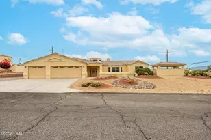 2560 Castaway Dr, Lake Havasu City, AZ 86406 - Photo 1