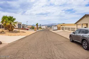 896 Deepwater Dr, Lake Havasu City, AZ 86403 - Photo 4