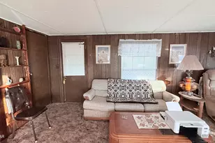 70 N Emelia Ave, Quartzsite, AZ 85346 - Photo 4