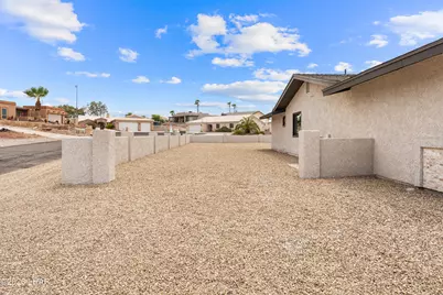 150 Cypress Dr, Lake Havasu City, AZ 86403 - Photo 2