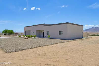 1020 Riverside Dr, Lake Havasu City, AZ 86404 - Photo 4