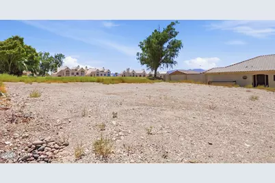 2502 Saratoga Ave, Lake Havasu City, AZ 86406 - Photo 2