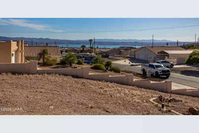3240 Palm Tree Dr, Lake Havasu City, AZ 86404 - Photo 6