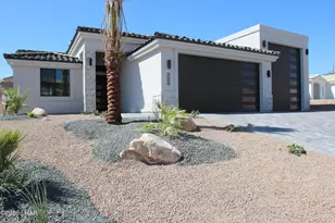 2465 Beverly Glen Dr, Lake Havasu City, AZ 86403 - Photo 1