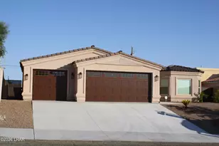 3266 Newport Dr, Lake Havasu City, AZ 86406 - Photo 2