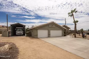 2720 Papeete Dr, Lake Havasu City, AZ 86404 - Photo 2