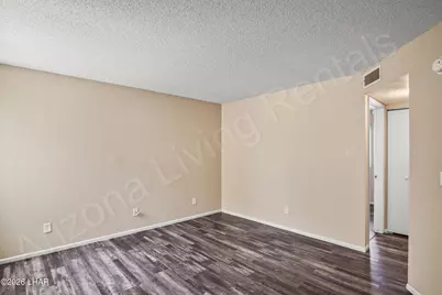 2690 McCulloch Blvd N #4, Lake Havasu City, AZ 86403 - Photo 4