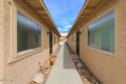 2690 McCulloch Blvd N #4, Lake Havasu City, AZ 86403 - Photo 8