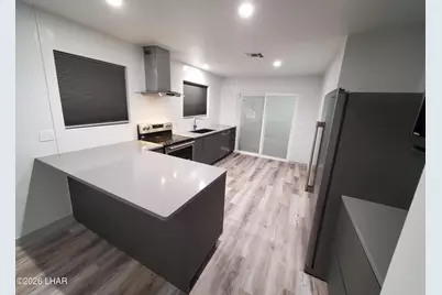410 Hummingbird Dr #3, Lake Havasu City, AZ 86403 - Photo 2