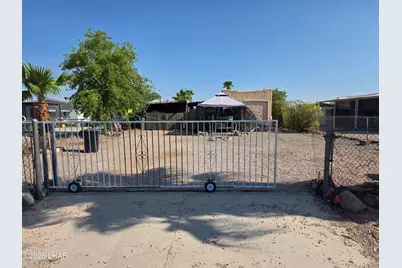 628 W Desert Dr, Quartzsite, AZ 85346 - Photo 2
