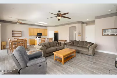 3834 Surrey Hills Ln, Lake Havasu City, AZ 86404 - Photo 6