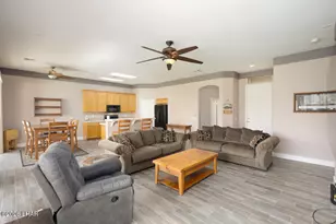 3834 Surrey Hills Ln, Lake Havasu City, AZ 86404 - Photo 6