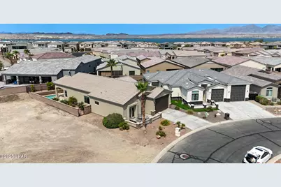 662 Island Dr, Lake Havasu City, AZ 86403 - Photo 34