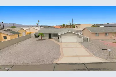 1825 Papago Dr, Lake Havasu City, AZ 86403 - Photo 2