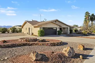 569 Acoma Blvd N, Lake Havasu City, AZ 86403 - Photo 1