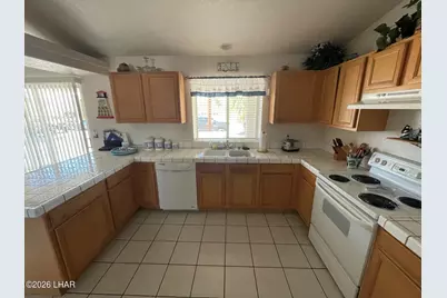 2191 Constellation Ln, Lake Havasu City, AZ 86403 - Photo 4