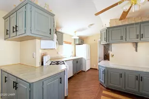 28168 Diamond Pl, Quartzsite, AZ 85346 - Photo 16