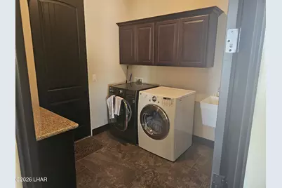 1977 E Troon Dr, Lake Havasu City, AZ 86404 - Photo 14